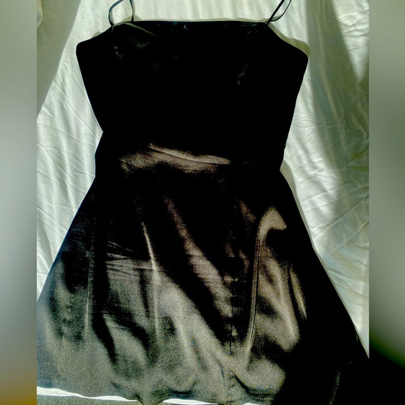 Aritzia Black Slip Dress - Size 14 - Picture 3 of 3